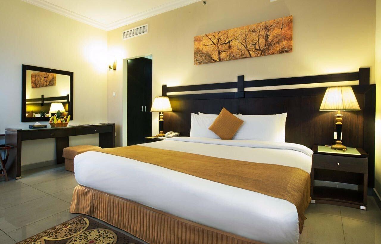 Al Hayat Hotel Suites Шарджа Екстериор снимка