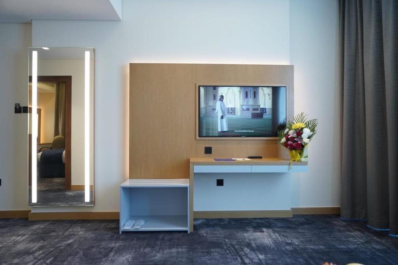 Al Hayat Hotel Suites Шарджа Екстериор снимка